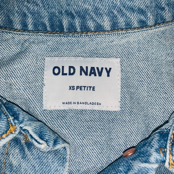 NWOT Old Navy XS Blue Light Wash Button Up Distressed Cutoff Denim Jean Jacket - Picture 4 of 4